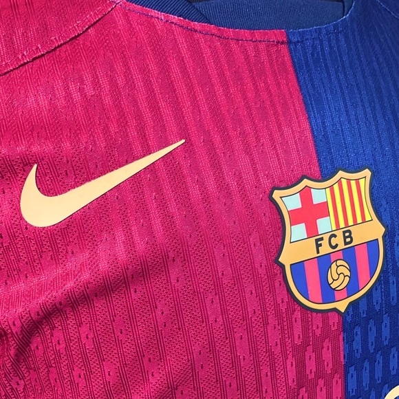 Nike FC Barcelona 2024/25 Match Home
Men's Nike Dri-FIT ADV Soccer Jersey - Picture 5 of 15